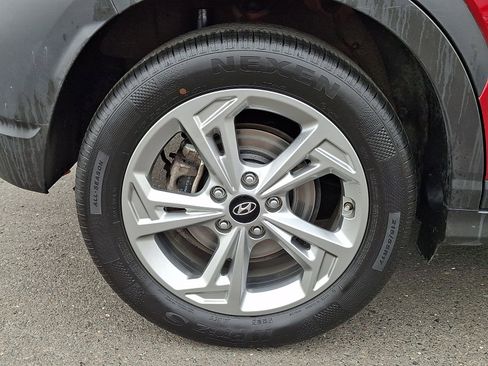 Used 2023 Hyundai Kona SEL w/ Convenience Package image 8