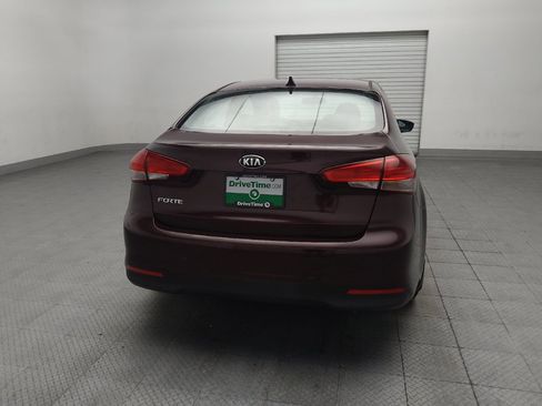 Used 2017 Kia Forte LX FWD image 7