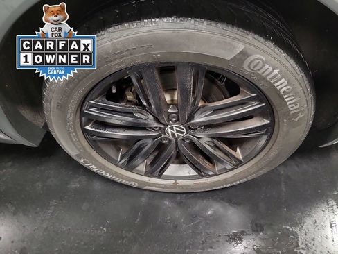 Used 2022 Volkswagen Tiguan SE R-Line FWD image 12