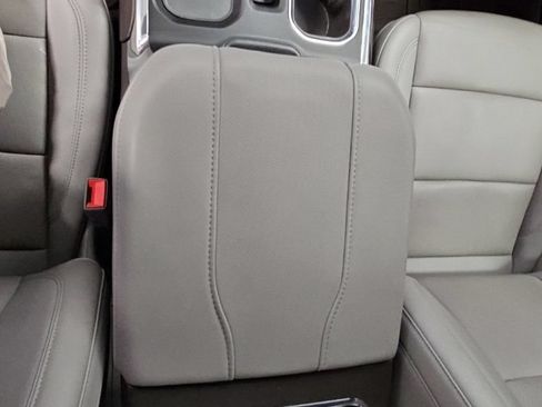 Used 2025 GMC Sierra 1500 SLT w/ SLT Premium Package AWD/4WD image 24