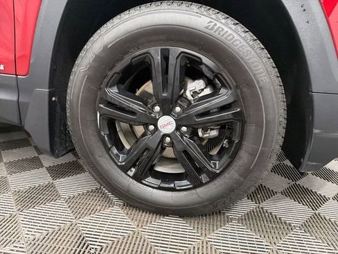 Used 2023 GMC Terrain SLE w/ Driver Convenience Package AWD/4WD image 24