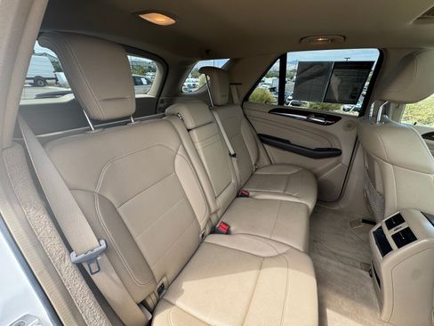 Used 2015 Mercedes-Benz ML 350 4MATIC image 17