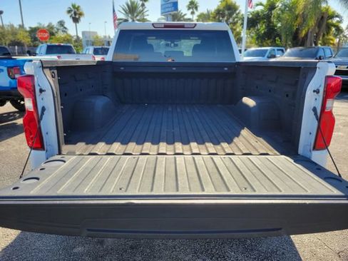 Used 2020 Chevrolet Silverado 1500 Custom w/ Custom Value Package image 6