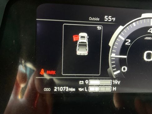 Used 2024 Toyota Tundra Platinum AWD/4WD image 34