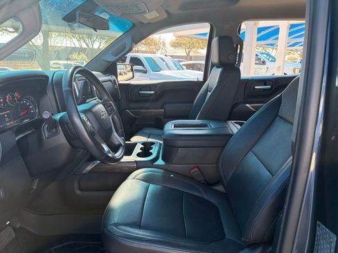 Used 2019 Chevrolet Silverado 1500 LT Trail Boss image 9