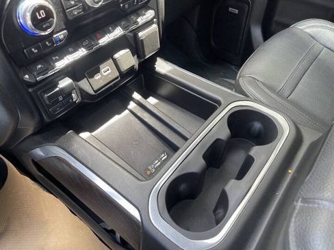 Used 2021 GMC Sierra 1500 Denali w/ Denali Ultimate Package AWD/4WD image 18