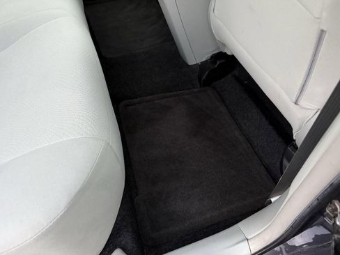 Used 2012 Toyota Prius Two image 12