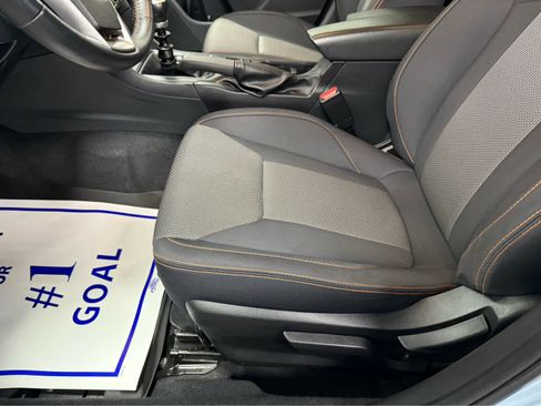 Used 2023 Subaru Crosstrek 2.0i Premium image 12