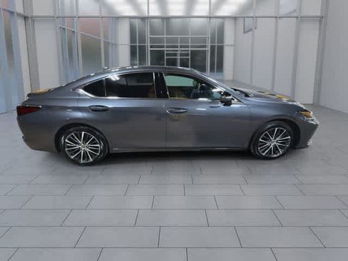 Used 2022 Lexus ES 350 w/ Premium Package FWD image 9