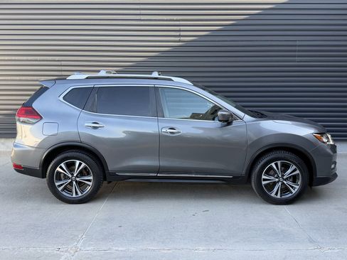 Used 2017 Nissan Rogue SL w/ SL Premium Package AWD/4WD image 11