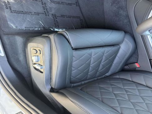 New 2026 BMW X5 M60i image 20