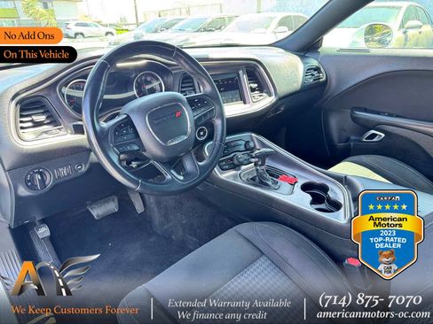 Used 2018 Dodge Challenger SXT RWD image 45