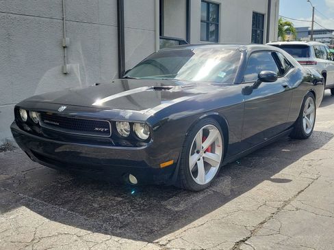 Used 2009 Dodge Challenger SRT8 RWD image 32