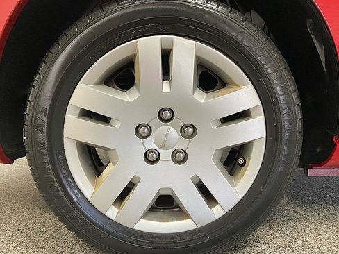 Used 2011 Dodge Avenger Express image 24