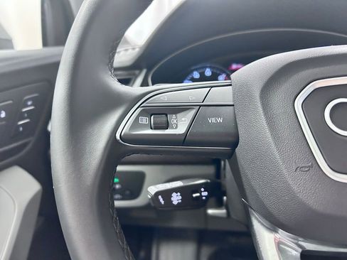 Used 2024 Audi Q5 2.0T Premium image 10