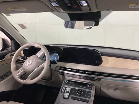 Used 2024 Hyundai Palisade Limited AWD/4WD image 33