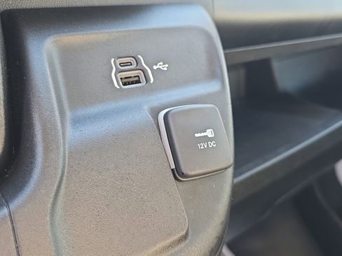 Used 2025 RAM ProMaster 2500 w/ Convenience Group FWD image 31