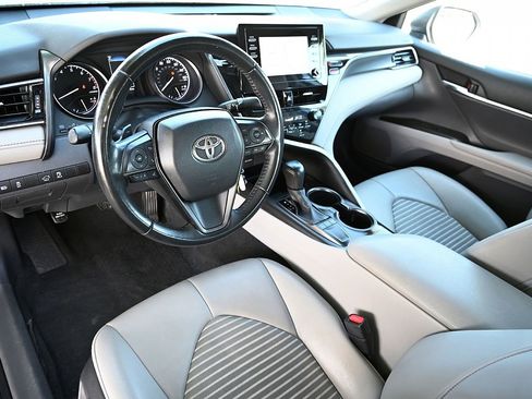 Used 2023 Toyota Camry SE image 21
