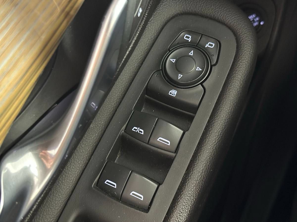 Used 2019 GMC Terrain SLE w/ Driver Convenience Package FWD image 43