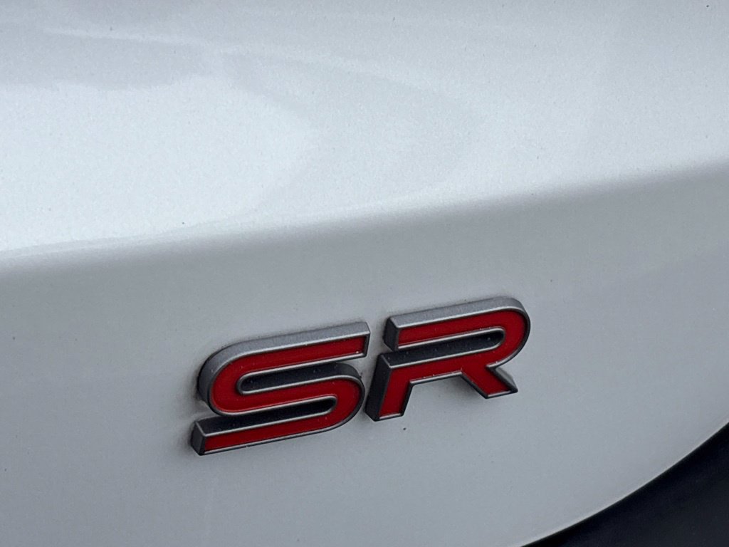 Used 2025 Nissan Kicks SR FWD image 18
