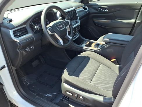 Used 2021 GMC Acadia SLE w/ Driver Convenience Package FWD image 15