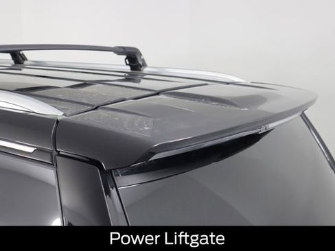 Used 2021 GMC Yukon XL SLT w/ SLT Premium Package image 27