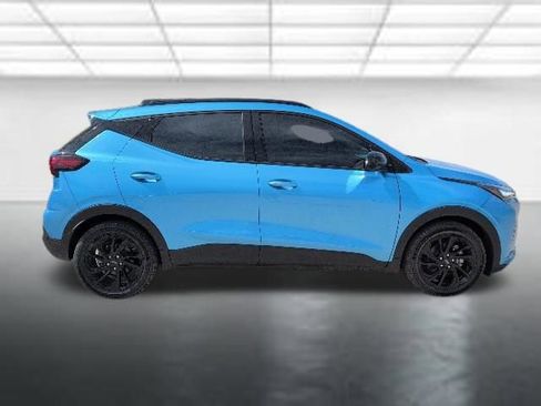 New 2027 Chevrolet Bolt RS FWD image 30