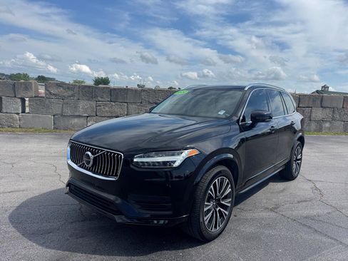 Used 2020 Volvo XC90 T6 Momentum w/ Protection Package Premier AWD/4WD image 2