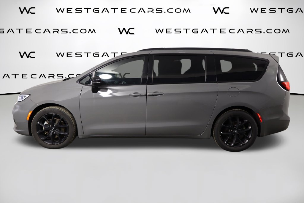 Used 2025 Chrysler Pacifica Limited FWD image 5