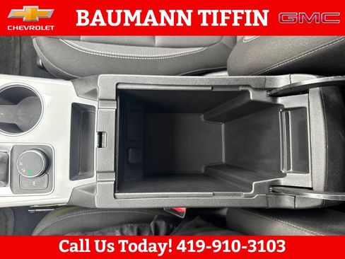 Used 2025 Chevrolet Blazer LT FWD image 23