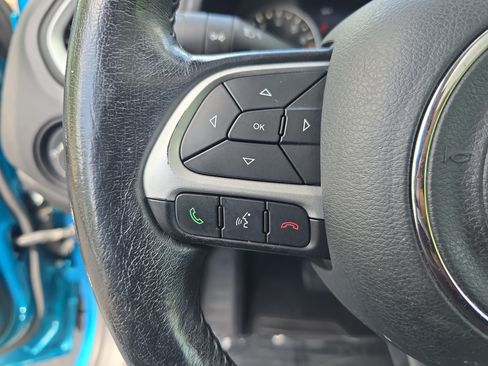 Used 2021 Jeep Renegade Latitude w/ Convenience Group FWD image 16