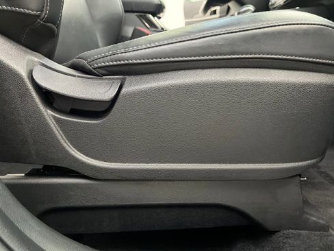 Used 2025 Kia Telluride S image 23