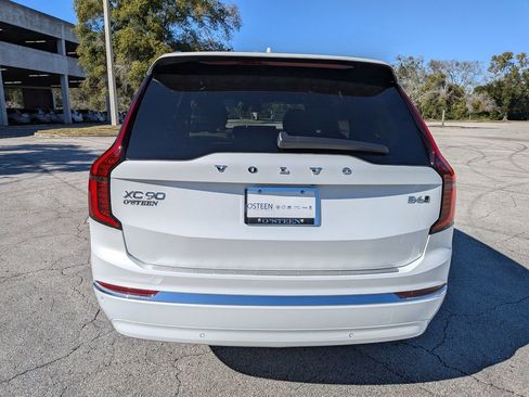 New 2026 Volvo XC90 B6 Plus w/ Protection Package Premier image 5