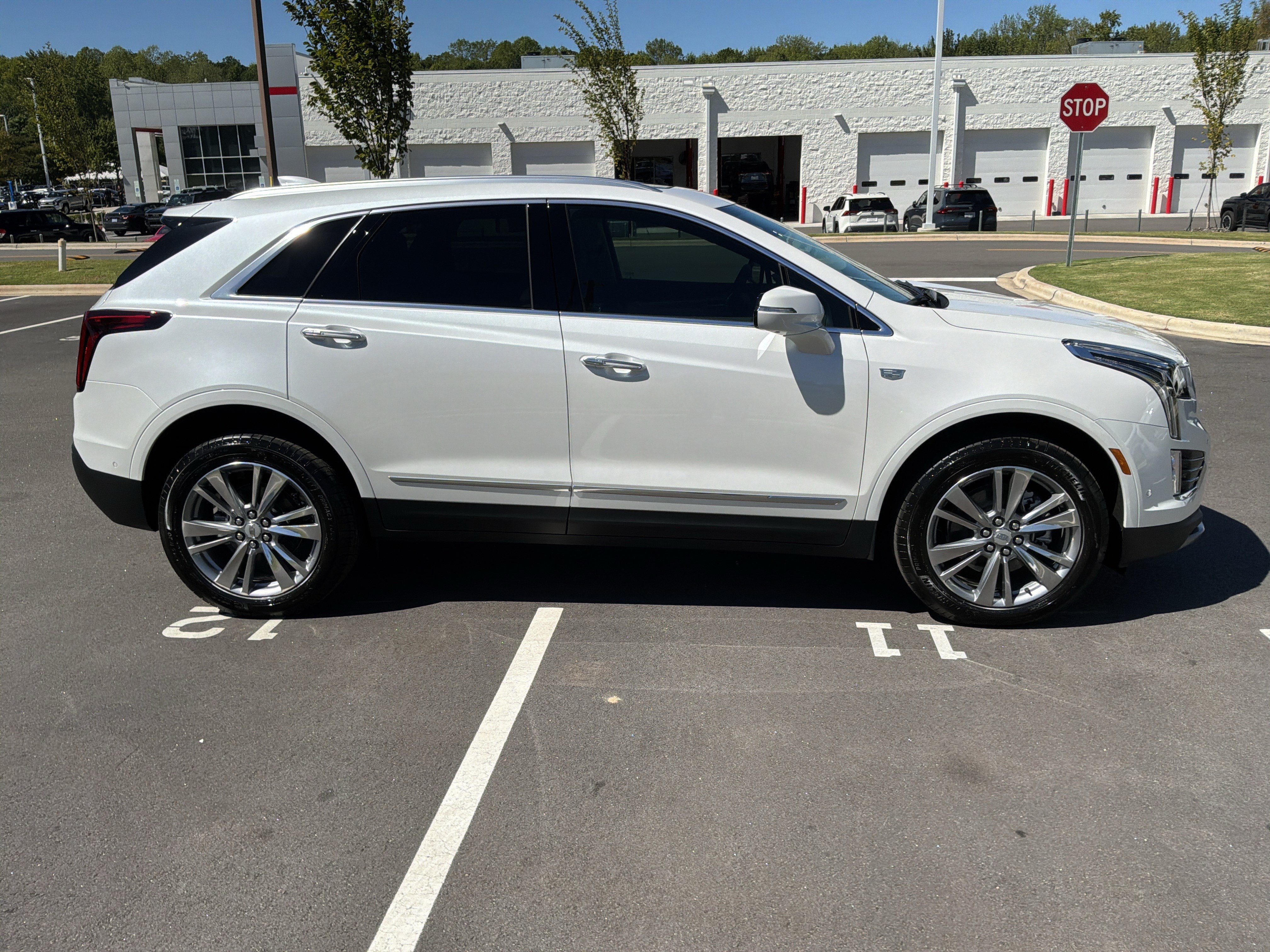 Used 2026 Cadillac XT5 Premium Luxury w/ Driver Assist Package FWD image 11