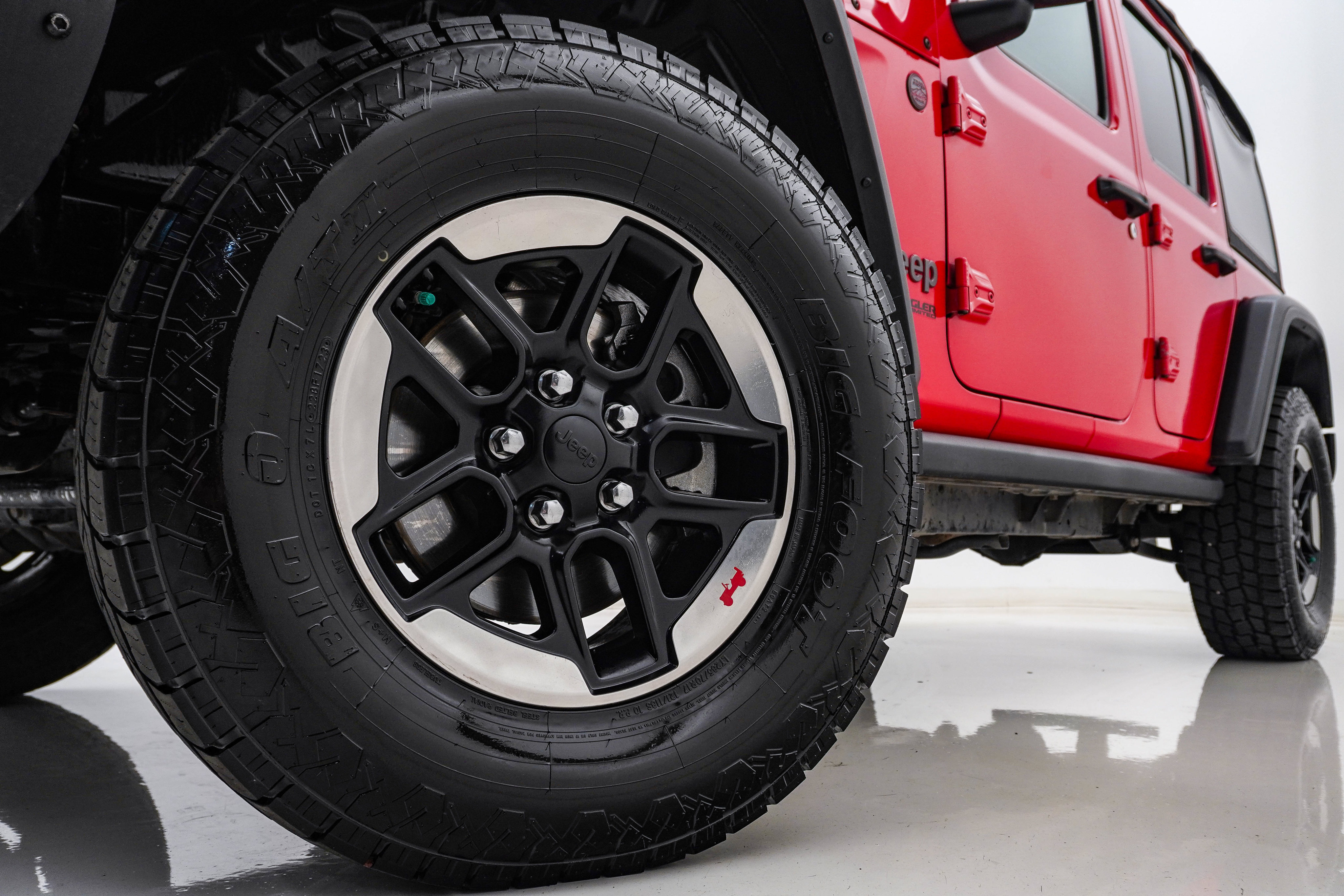 Used 2018 Jeep Wrangler Unlimited Rubicon AWD/4WD image 5