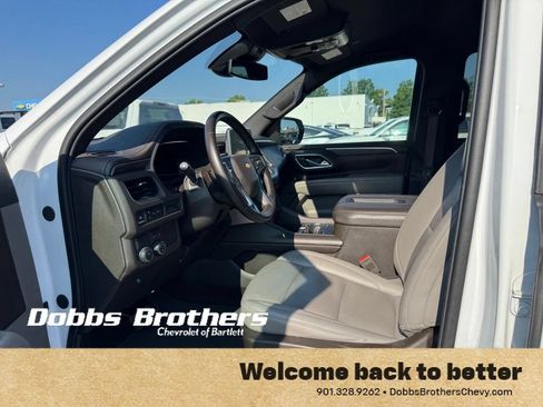Used 2024 Chevrolet Suburban LT RWD image 13