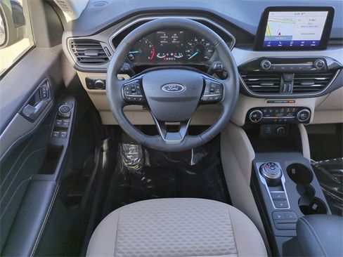 Certified 2021 Ford Escape SE w/ Convenience Package image 16