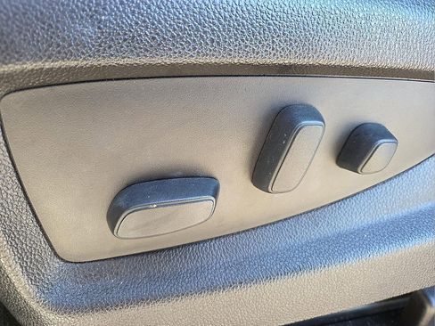 Used 2016 Chevrolet Tahoe LT AWD/4WD image 16