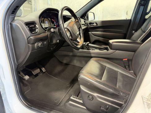 Used 2024 Dodge Durango GT image 3