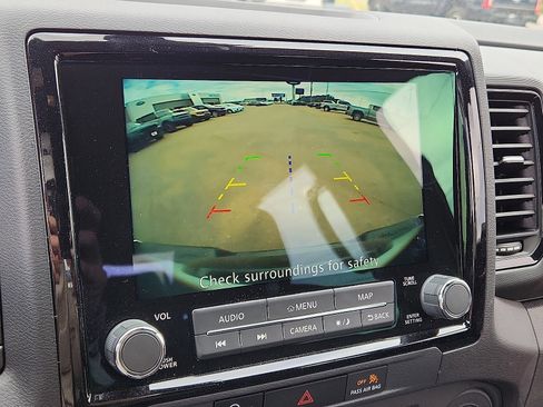 Used 2023 Nissan Frontier PRO-4X w/ Technology Package image 14