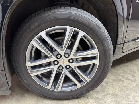 Used 2023 Chevrolet Traverse High Country AWD/4WD image 28