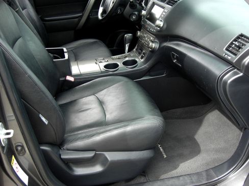 Used 2009 Toyota Highlander Sport FWD image 20