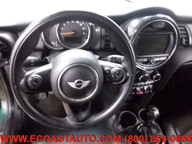 Used 2017 MINI Cooper 2-Door Hardtop FWD image 11