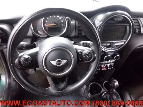 Used 2017 MINI Cooper 2-Door Hardtop image 11