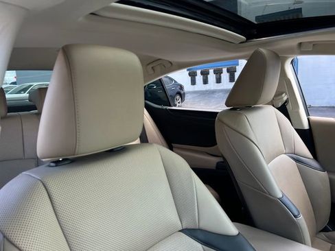 Used 2019 Lexus ES 350 image 34