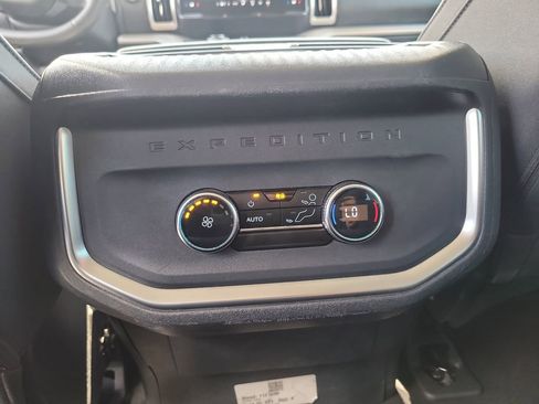 Certified 2025 Ford Expedition Active RWD image 15
