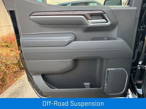 New 2026 GMC Sierra 1500 SLT w/ SLT Premium Package AWD/4WD image 13