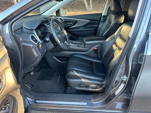 Used 2023 Nissan Murano SV image 9