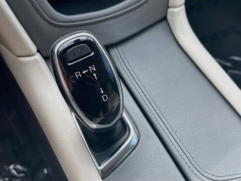 Used 2019 Cadillac XT5 Luxury FWD image 15