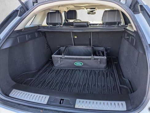 Used 2018 Land Rover Range Rover Velar S image 6